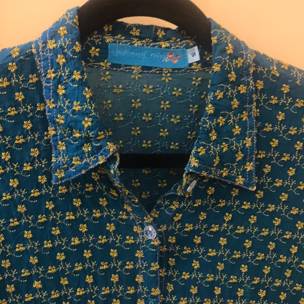 Blouse - Picture 2 of 6